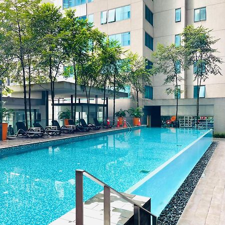 Summer Suites Klcc By Impexia Kuala Lumpur Esterno foto
