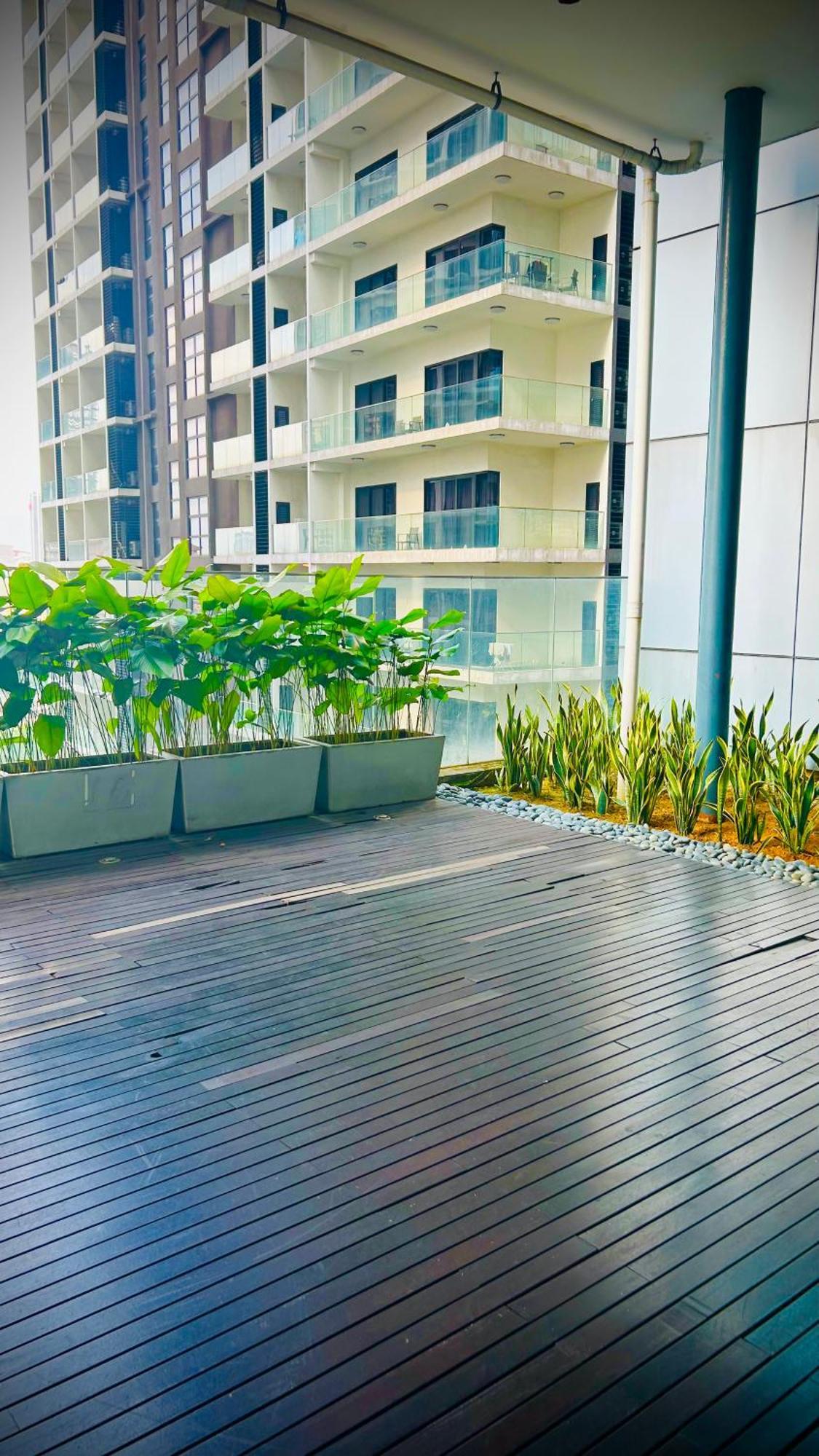 Summer Suites Klcc By Impexia Kuala Lumpur Esterno foto