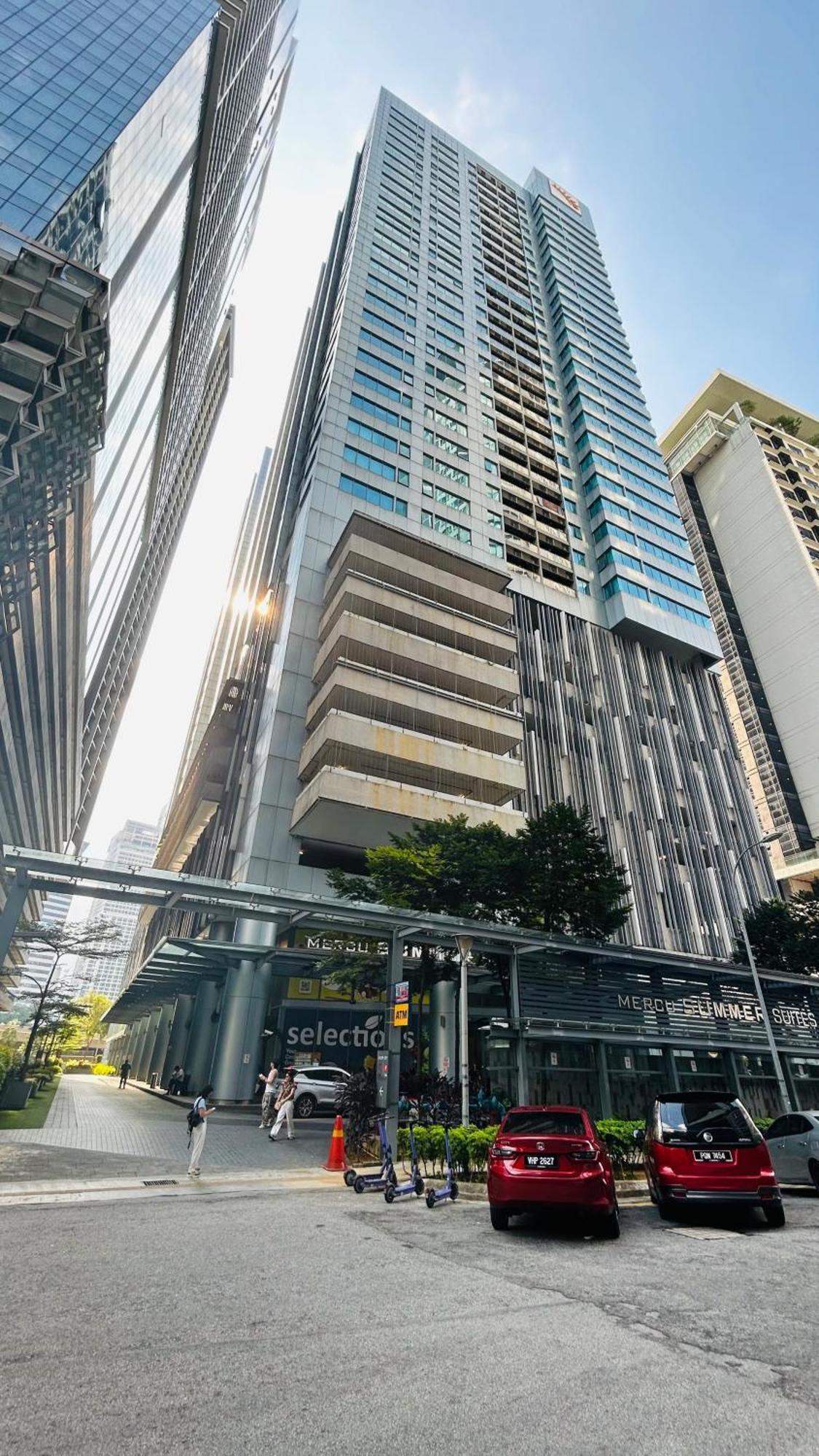 Summer Suites Klcc By Impexia Kuala Lumpur Esterno foto