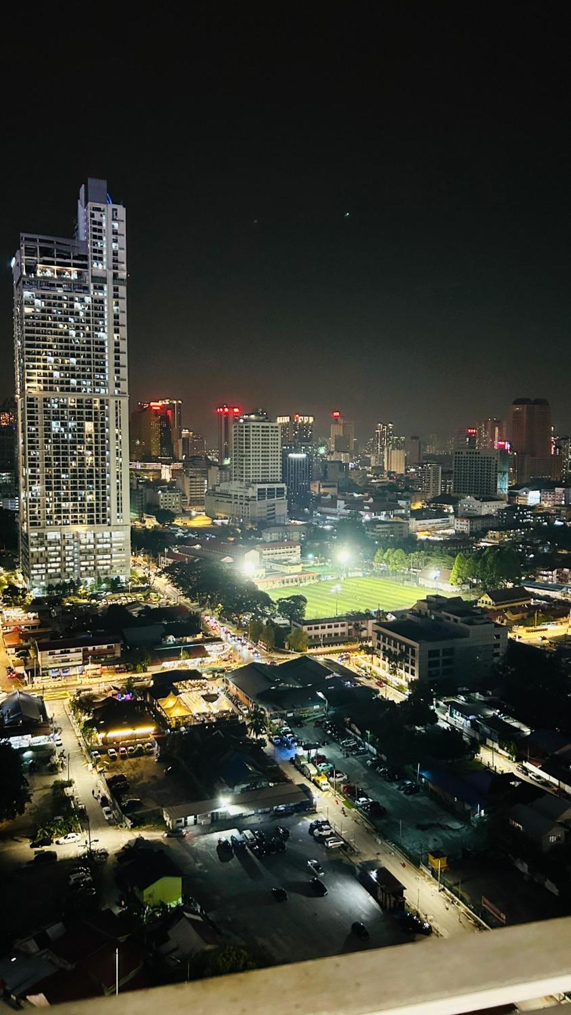 Summer Suites Klcc By Impexia Kuala Lumpur Esterno foto