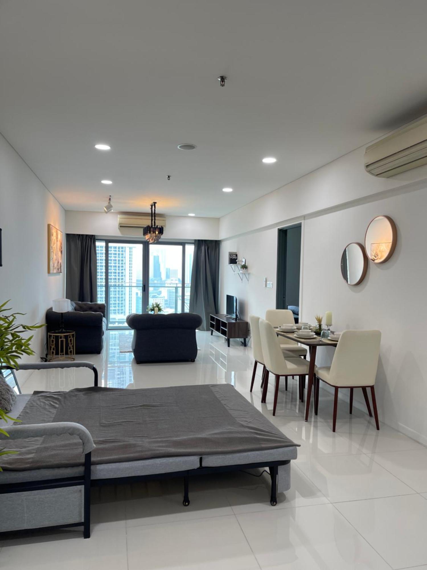 Summer Suites Klcc By Impexia Kuala Lumpur Esterno foto